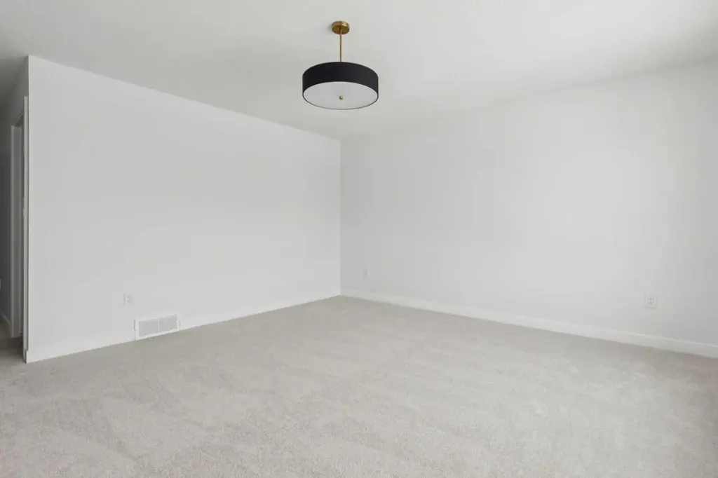 27 Linden Place Rural Red Deer County AB T4E 3C4