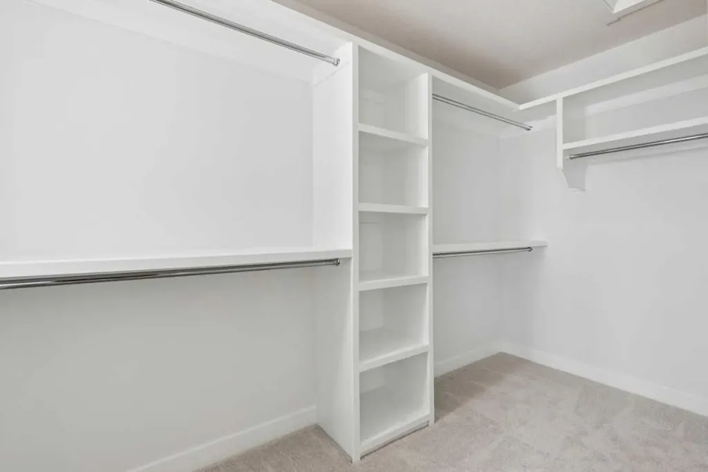 27 Linden Place Rural Red Deer County AB T4E 3C4