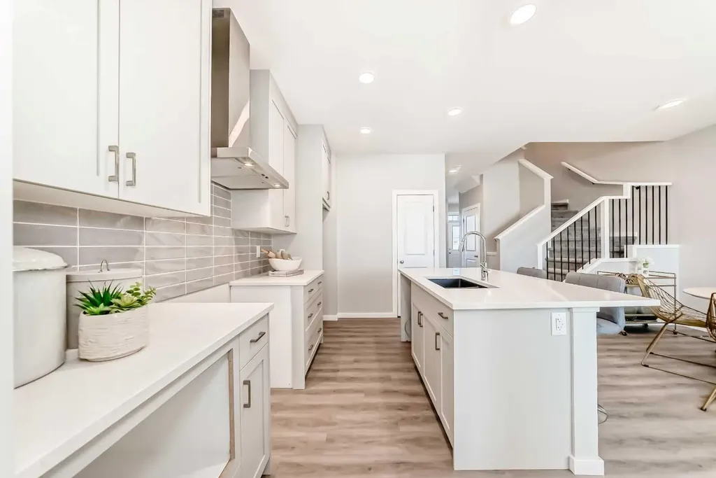 680 Lewisburg Place NE Calgary AB T3P 3A1