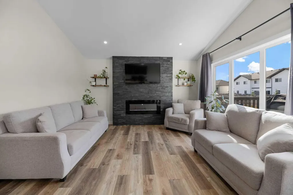4761 Aspen Lakes Boulevard Blackfalds AB T4M 0M9