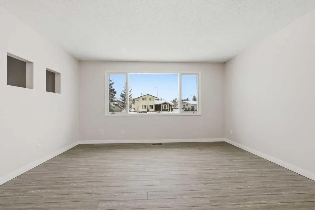 32 Fonda Mews SE Calgary AB T2A5S5