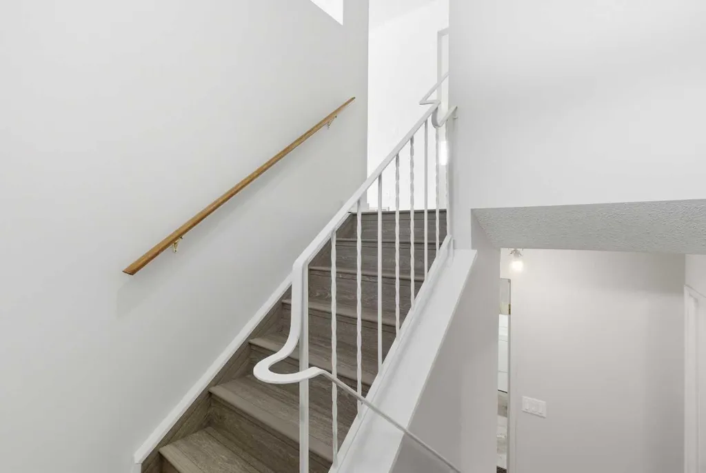 32 Fonda Mews SE Calgary AB T2A5S5