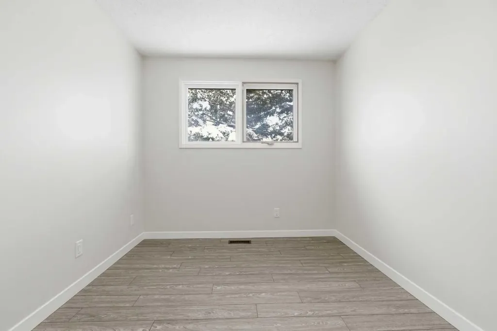 32 Fonda Mews SE Calgary AB T2A5S5