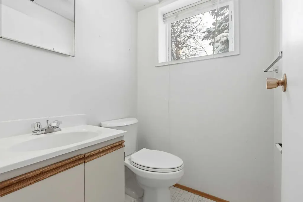 32 Fonda Mews SE Calgary AB T2A5S5