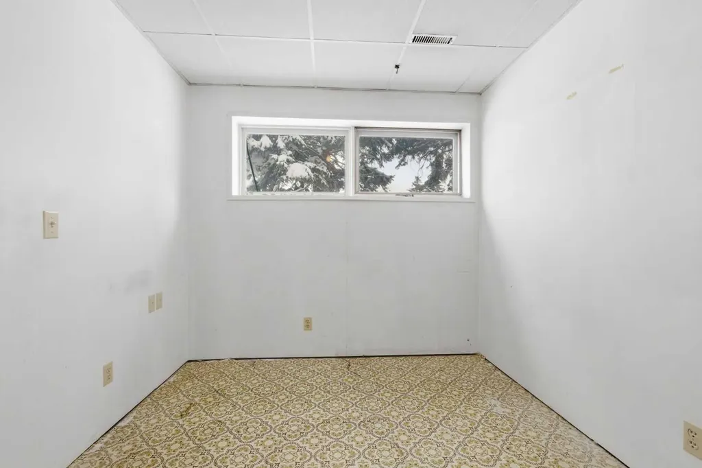 32 Fonda Mews SE Calgary AB T2A5S5