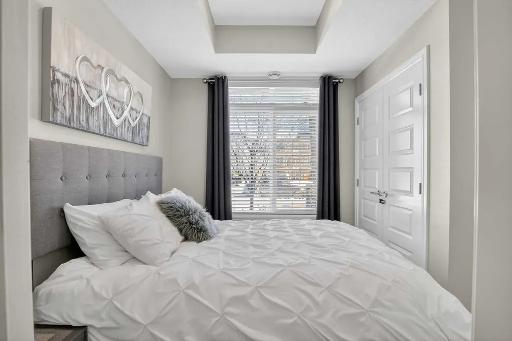 19613 45 Street SE Calgary AB T3M 3A7