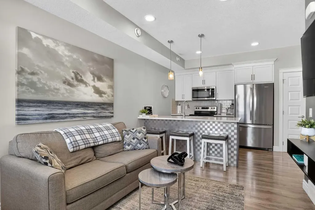 19613 45 Street SE Calgary AB T3M 3A7
