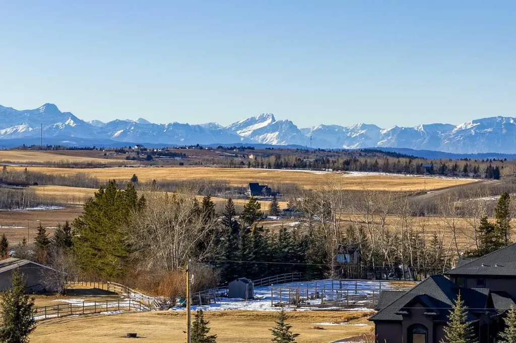 262076 Range Road 33 Rural Rocky View County AB T4C 0G6