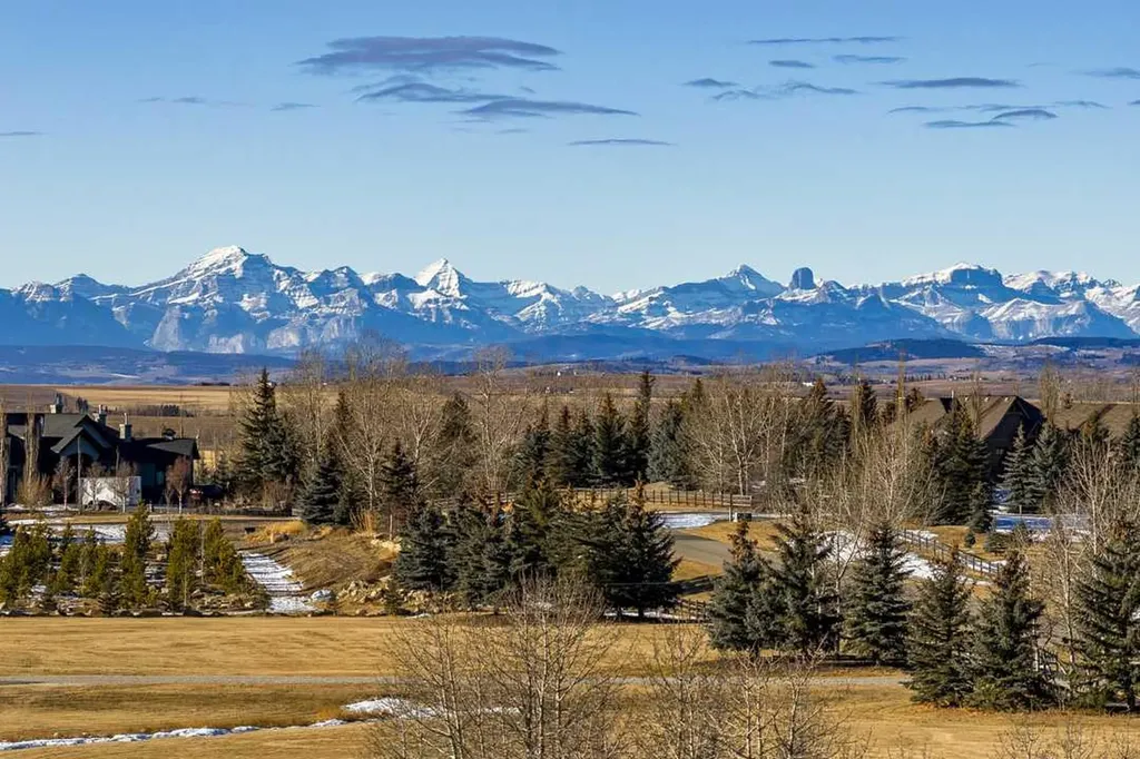 262076 Range Road 33 Rural Rocky View County AB T4C 0G6