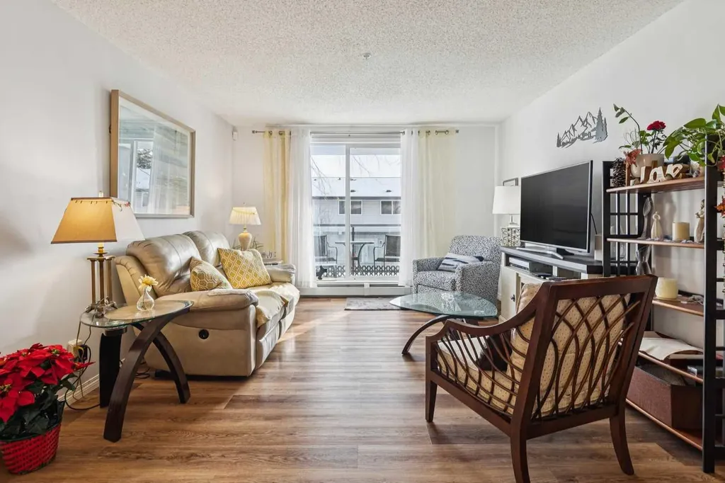 2022 Canyon Meadows Drive SE Calgary AB T2J 7H1