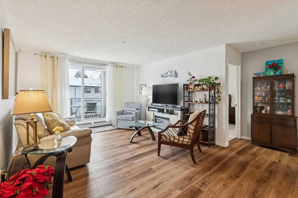 2022 Canyon Meadows Drive SE Calgary AB T2J 7H1