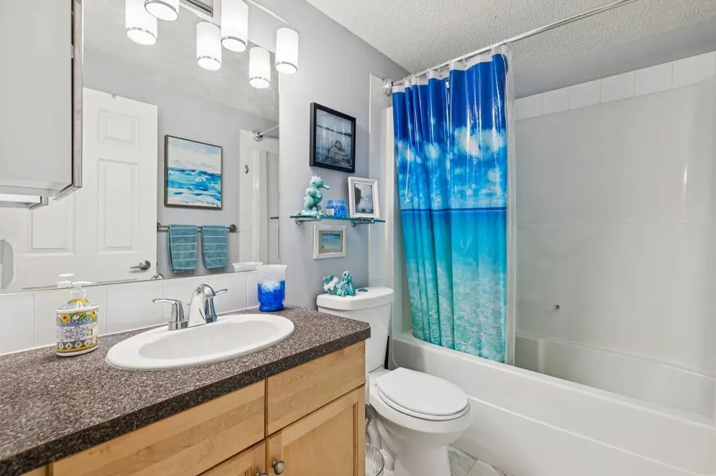 2022 Canyon Meadows Drive SE Calgary AB T2J 7H1