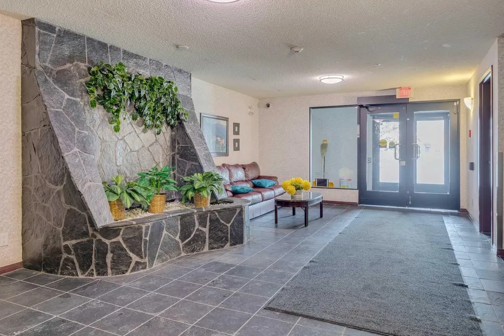 2022 Canyon Meadows Drive SE Calgary AB T2J 7H1