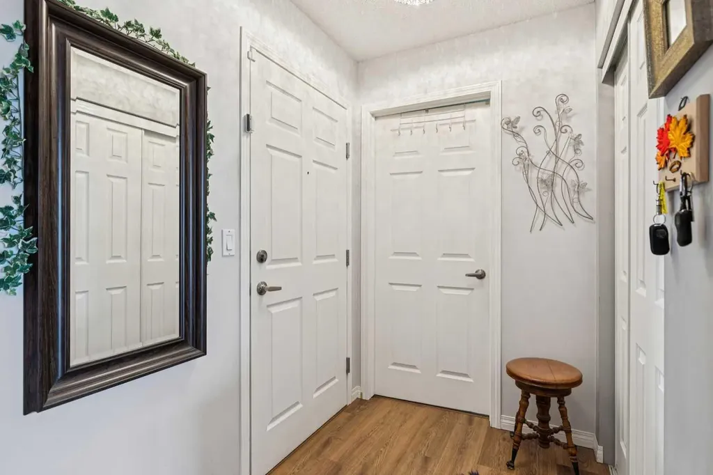 2022 Canyon Meadows Drive SE Calgary AB T2J 7H1