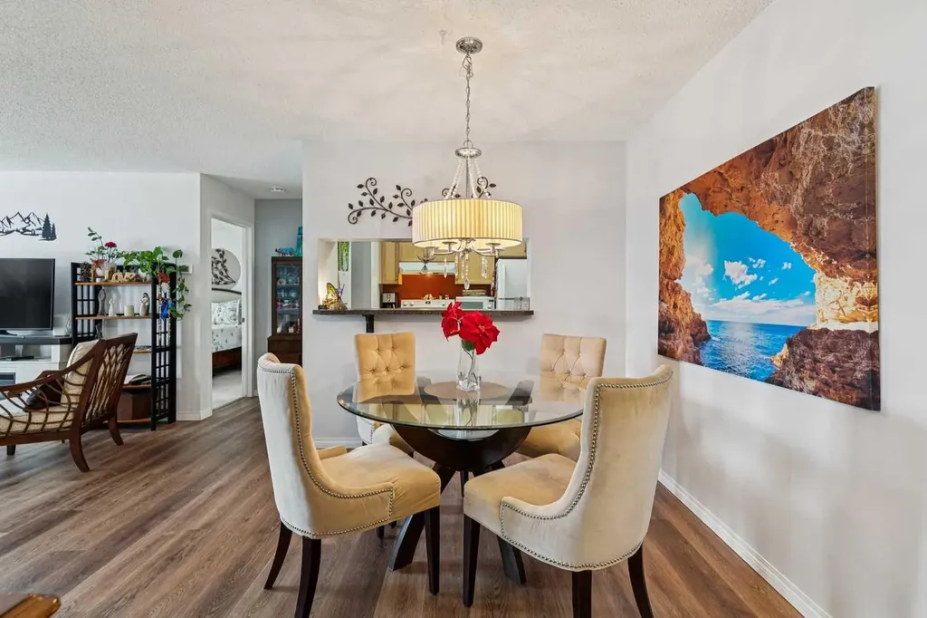 2022 Canyon Meadows Drive SE Calgary AB T2J 7H1