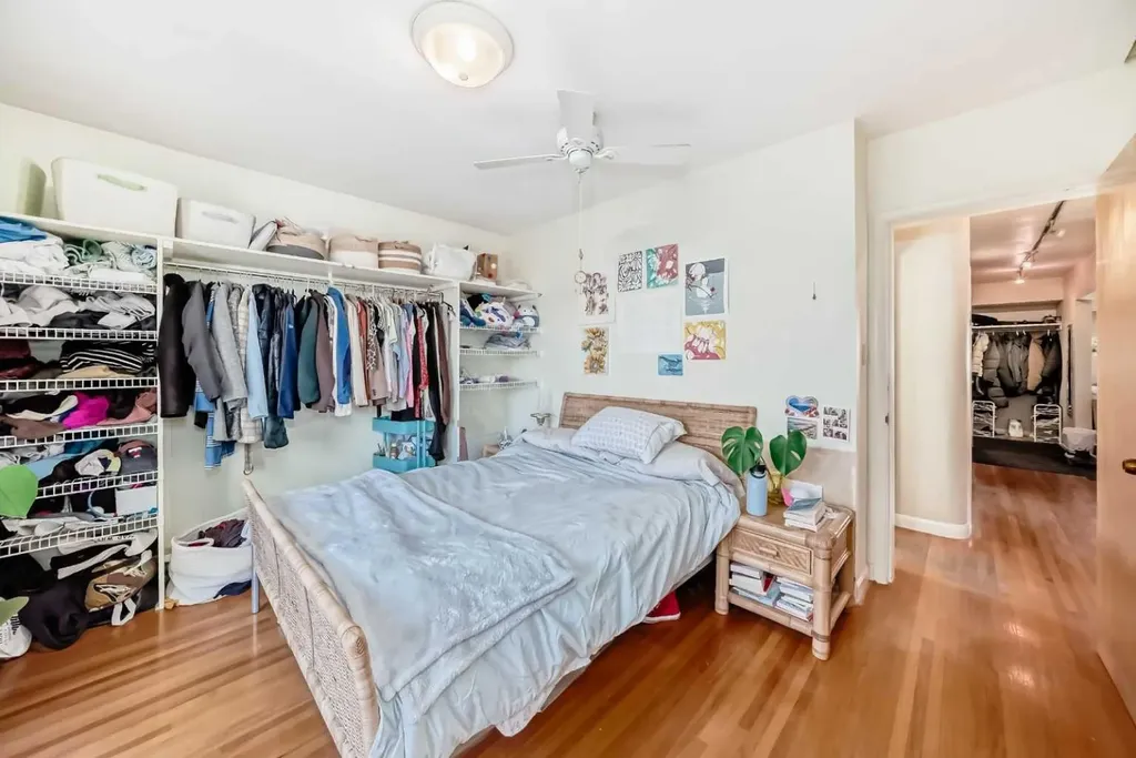 2328 Capitol Hill Crescent NW Calgary AB T2M4C1