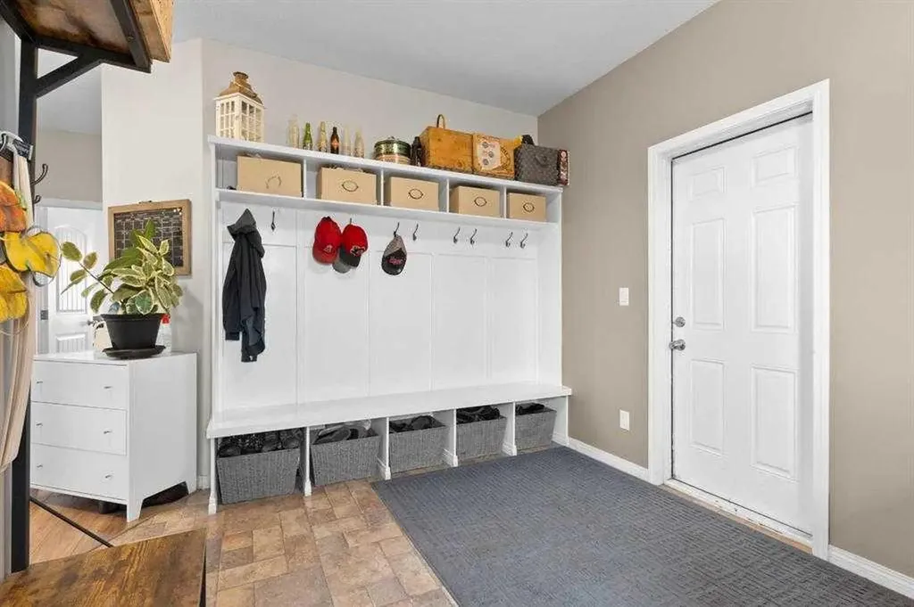 27138 Highway 27 Rural Mountain View County AB T4H 4A8