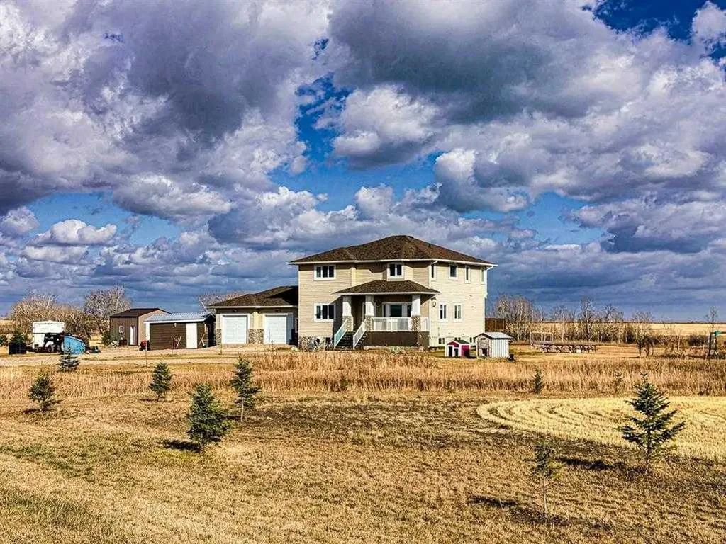 27138 Highway 27 Rural Mountain View County AB T4H 4A8