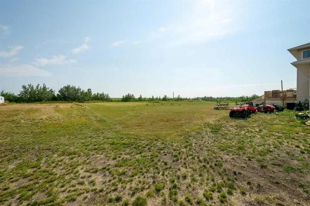 27138 Highway 27 Rural Mountain View County AB T4H 4A8