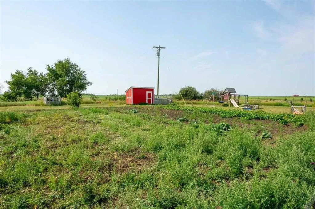 27138 Highway 27 Rural Mountain View County AB T4H 4A8