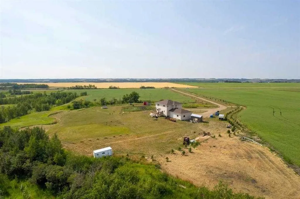 27138 Highway 27 Rural Mountain View County AB T4H 4A8