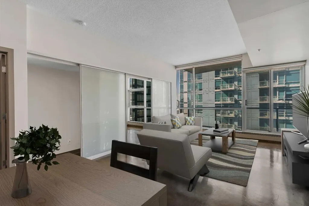 135 13 Avenue SW Calgary AB T2R 0W8