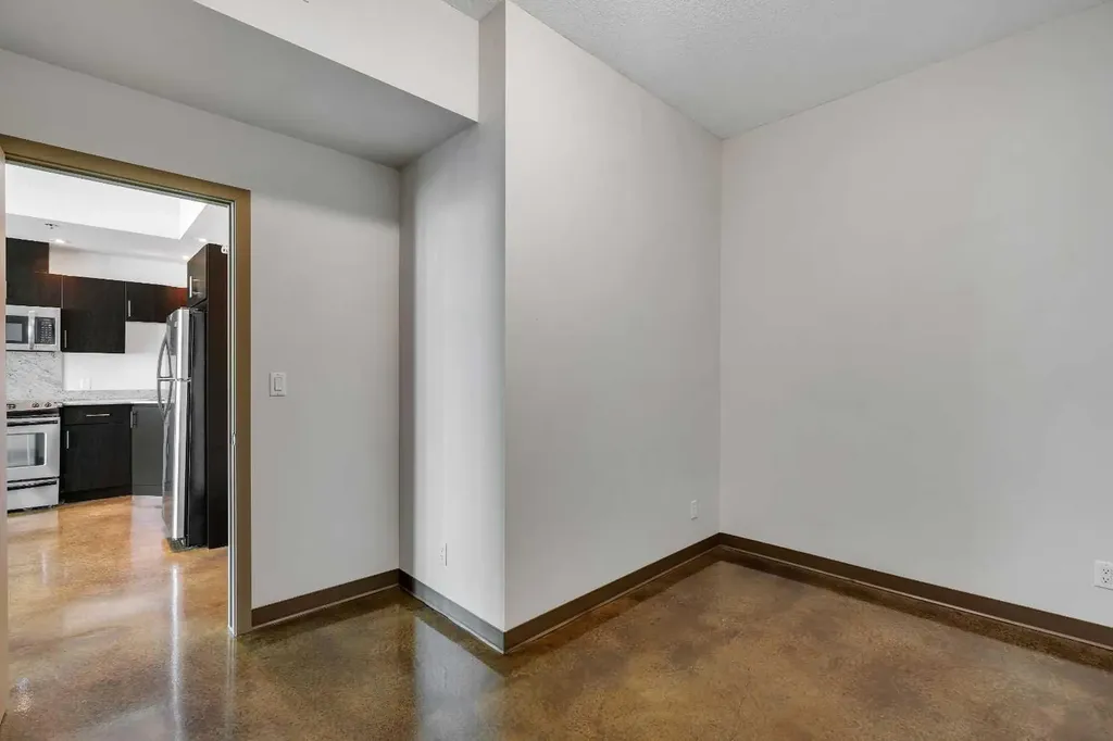 135 13 Avenue SW Calgary AB T2R 0W8