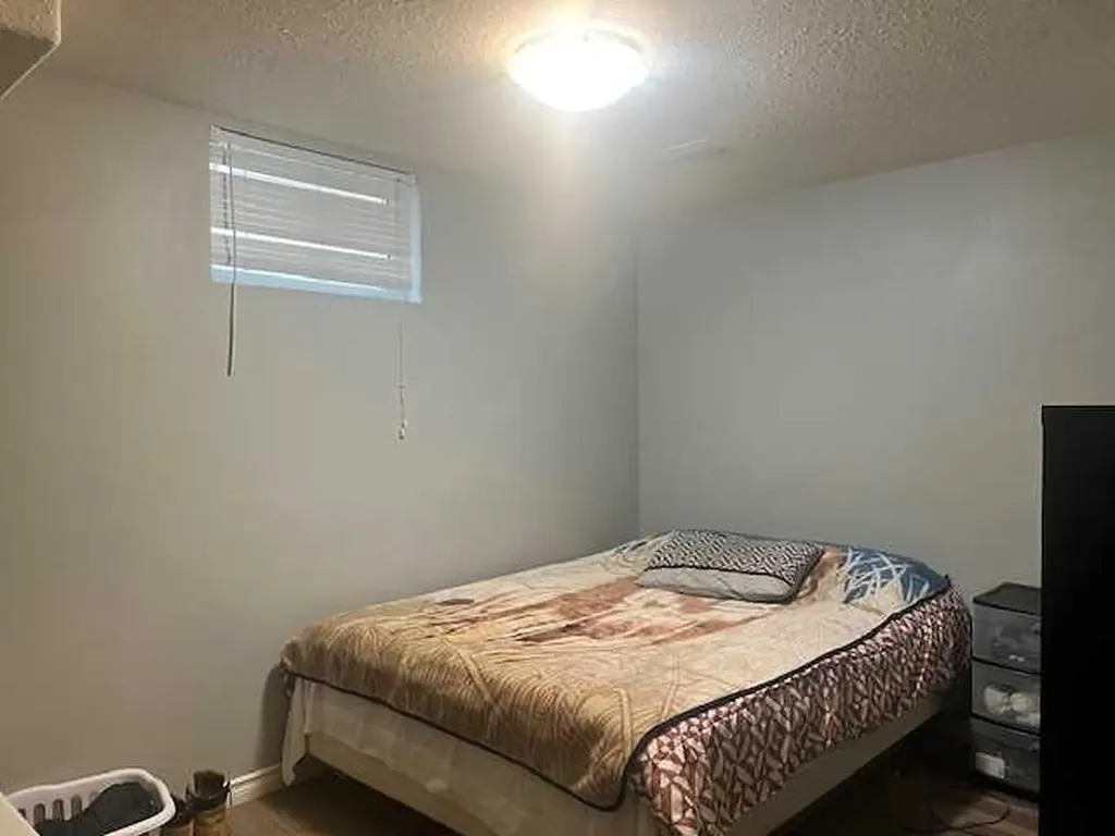 1105 And 1107 11 Street S Lethbridge AB T1K1P7