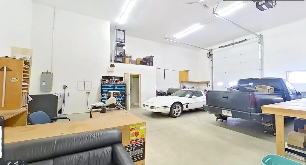5222 44 Street Rocky Mountain House AB T4T 1V4