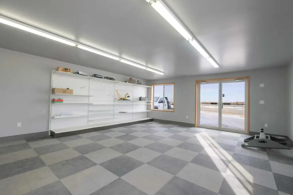 5222 44 Street Rocky Mountain House AB T4T 1V4