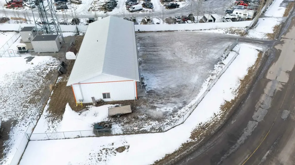 5222 44 Street Rocky Mountain House AB T4T 1V4