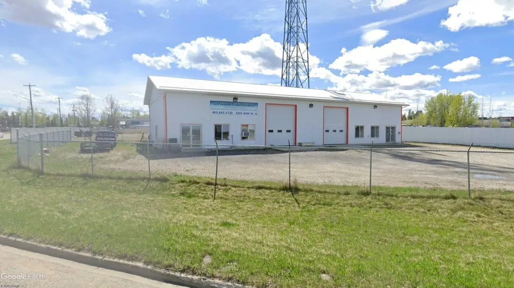 5222 44 Street Rocky Mountain House AB T4T 1V4