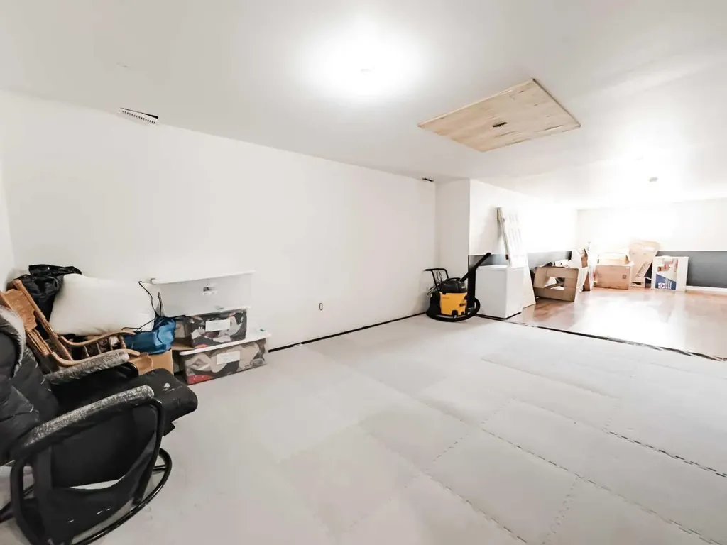 10209 105 Avenue La Crete AB T0H2H0