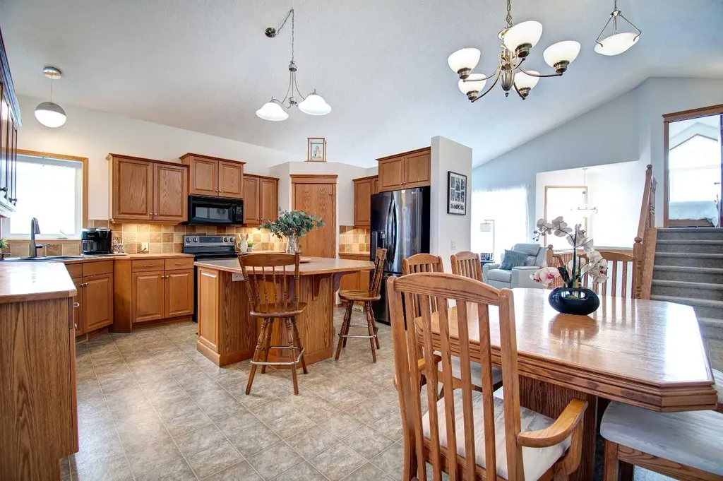 49 Thornfield Close SE Airdrie AB T4A 2K7