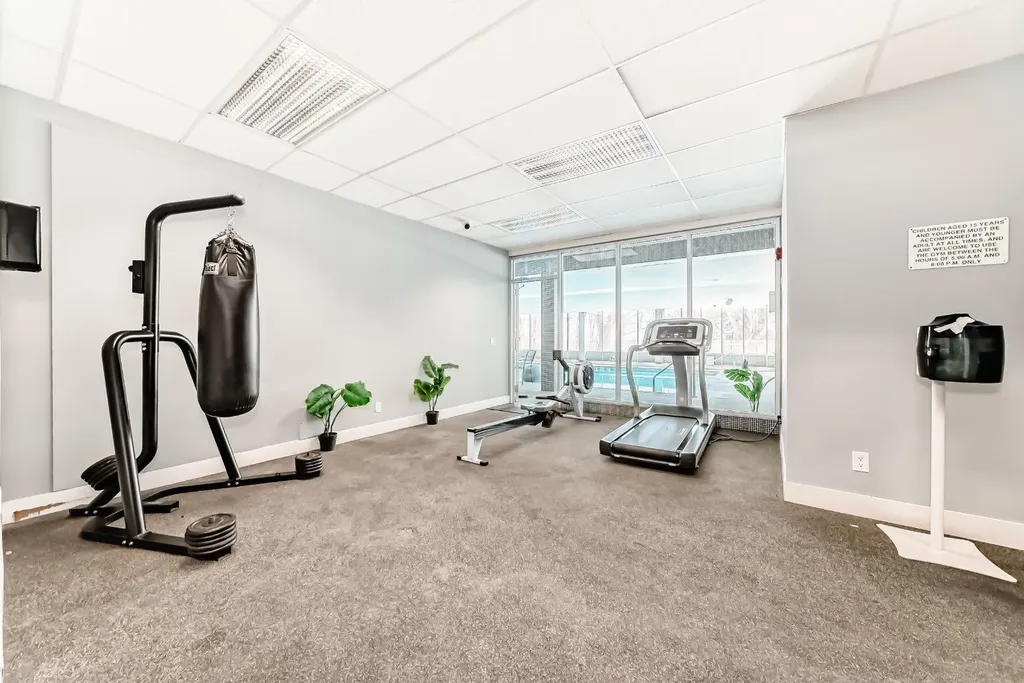 4944 Dalton Drive NW Calgary AB T3A 2E6