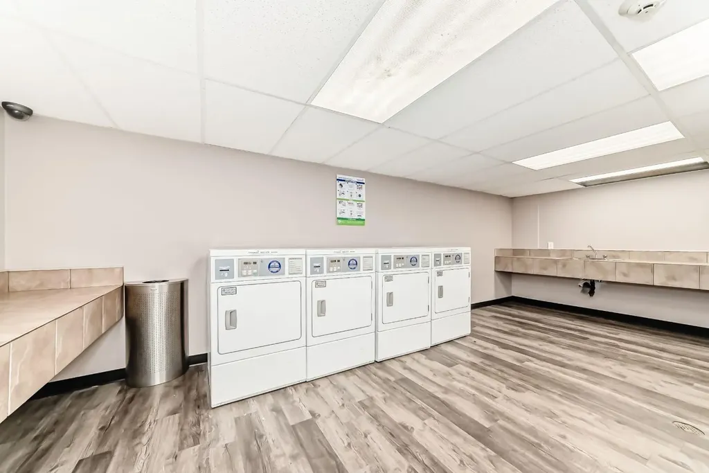 4944 Dalton Drive NW Calgary AB T3A 2E6