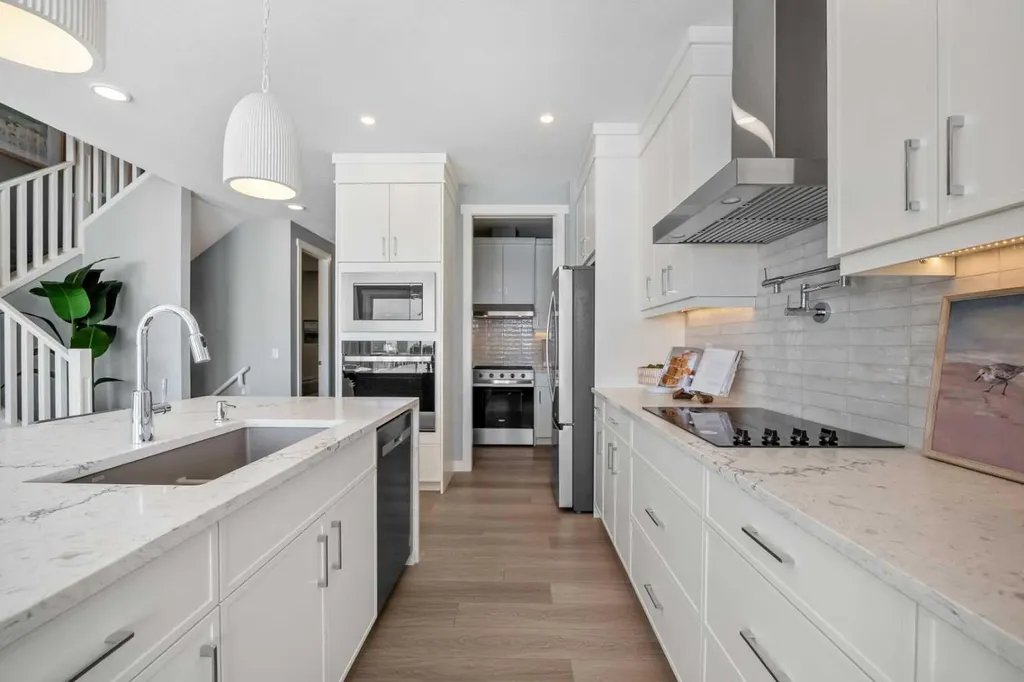 207 Huxland Path NE Calgary AB T2A 5Z9