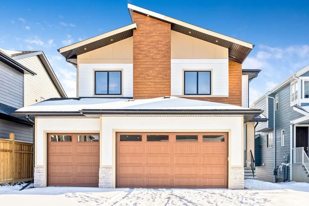 68 Sunvalley Way Cochrane AB T4C 0X8