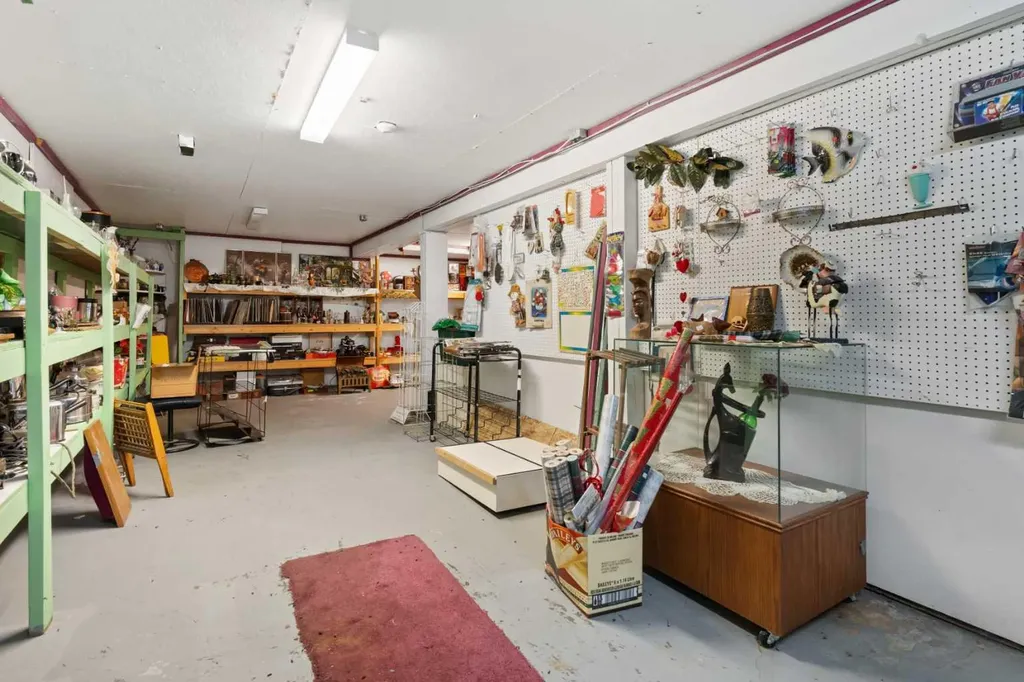 230 Main Street Ferintosh AB T0B 1M0