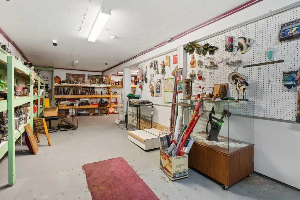 230 Main Street Ferintosh AB T0B 1M0