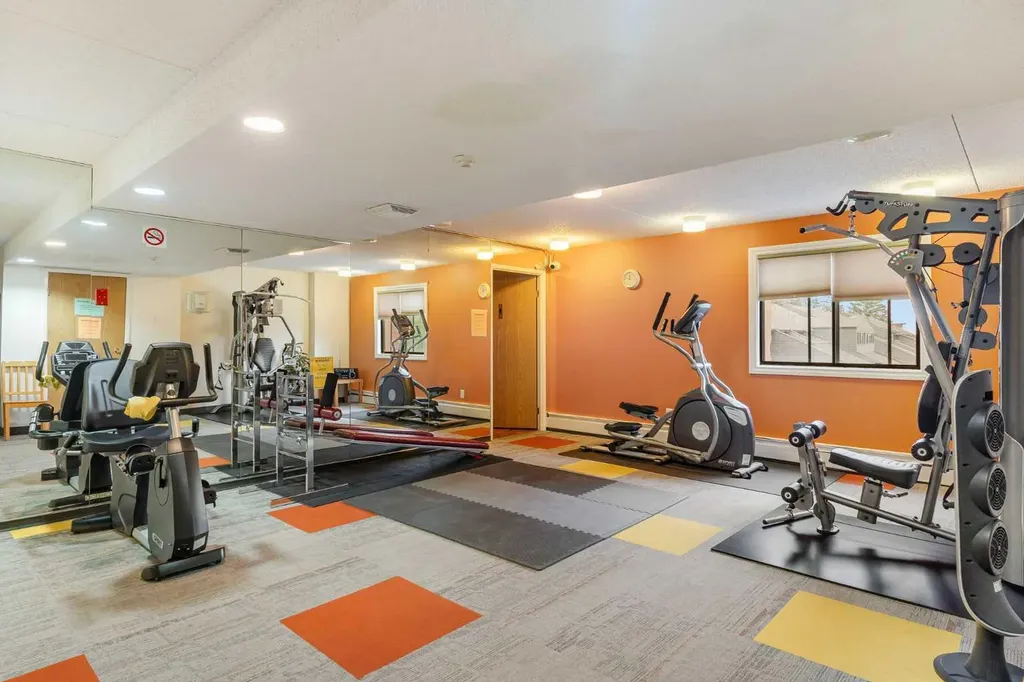 5204 Dalton Drive NW Calgary AB T3A 3H1