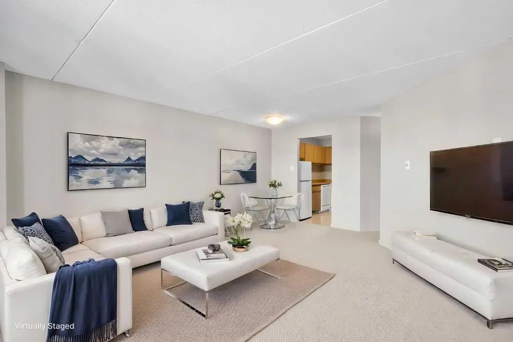 5204 Dalton Drive NW Calgary AB T3A 3H1