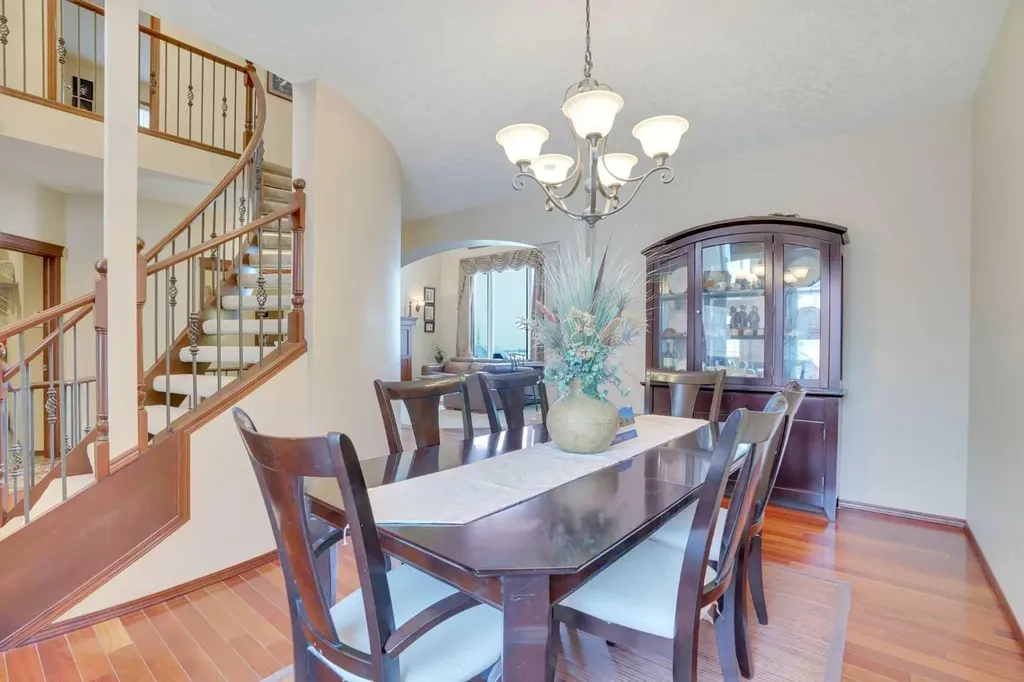 160 Tremblant Way SW Calgary AB T3H 0B8