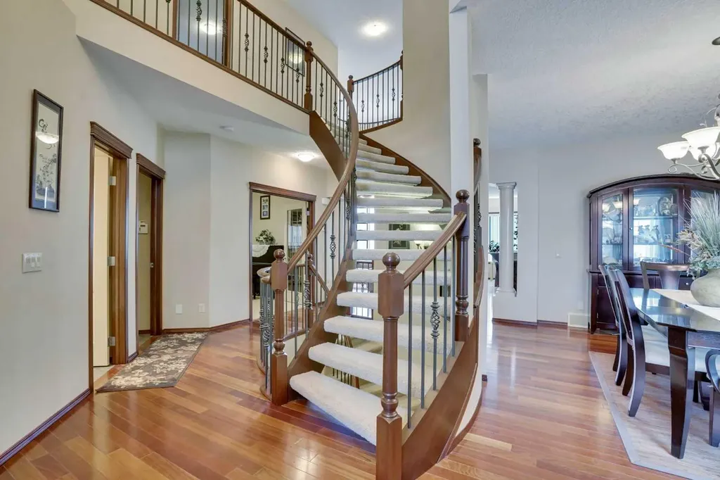 160 Tremblant Way SW Calgary AB T3H 0B8