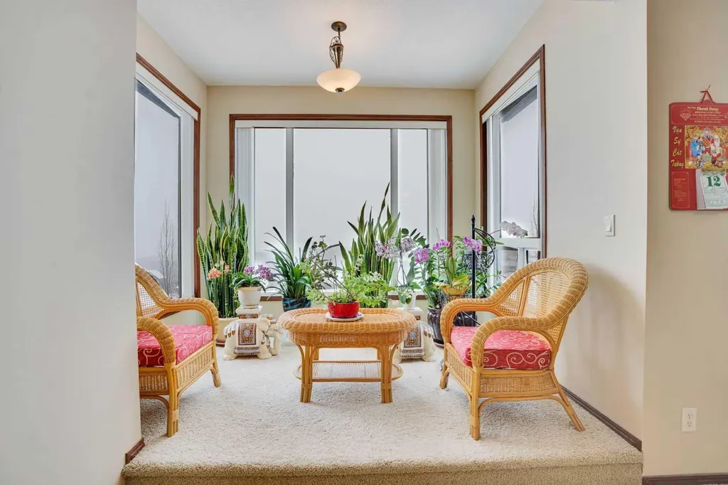 160 Tremblant Way SW Calgary AB T3H 0B8