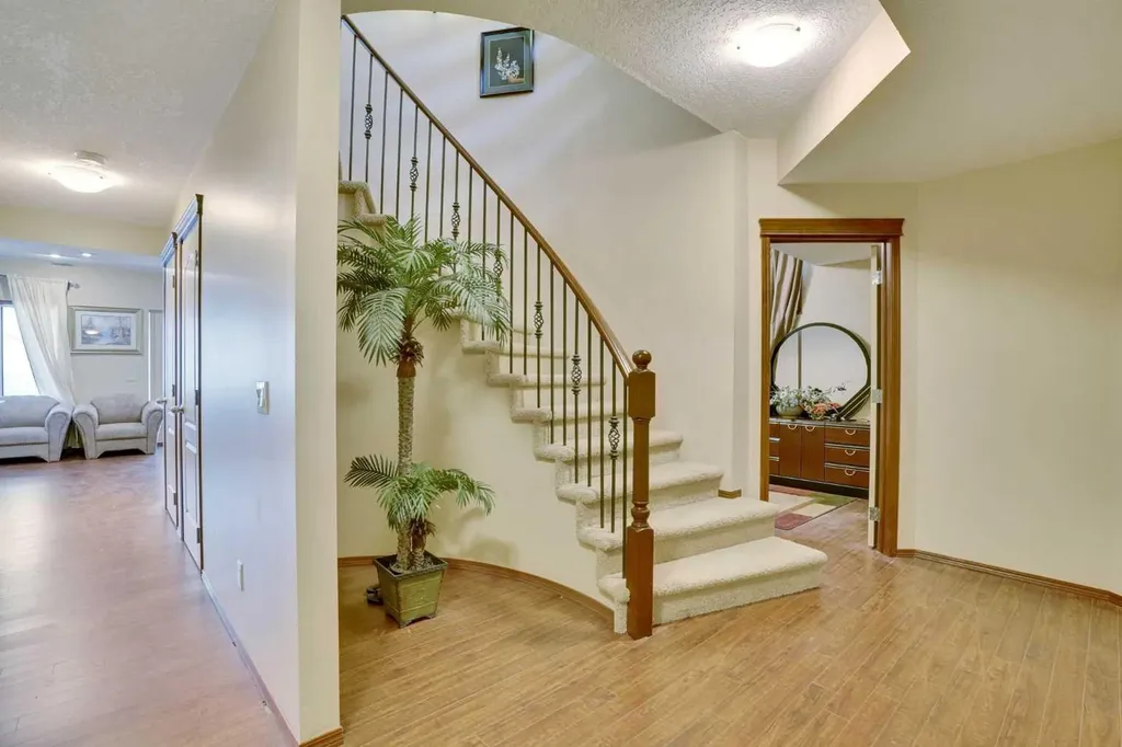 160 Tremblant Way SW Calgary AB T3H 0B8