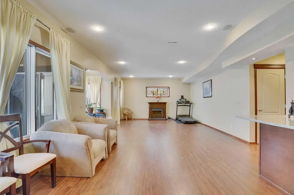 160 Tremblant Way SW Calgary AB T3H 0B8