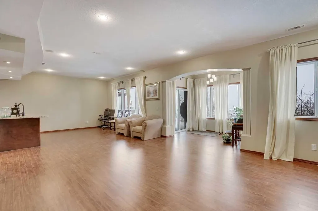 160 Tremblant Way SW Calgary AB T3H 0B8