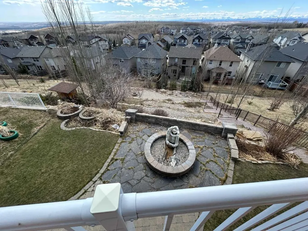 160 Tremblant Way SW Calgary AB T3H 0B8