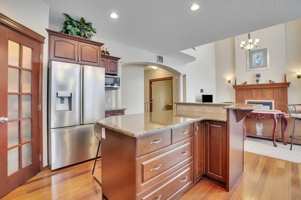 160 Tremblant Way SW Calgary AB T3H 0B8